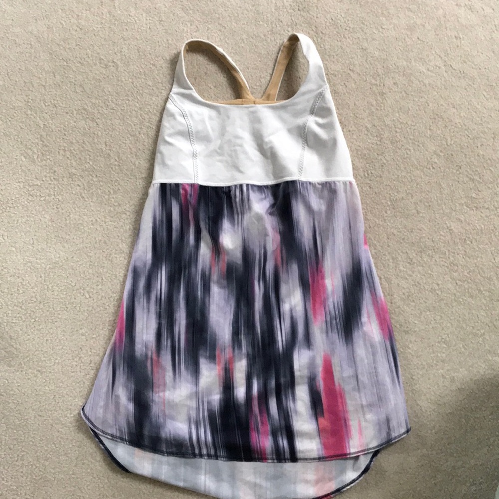 Lululemon athletic top